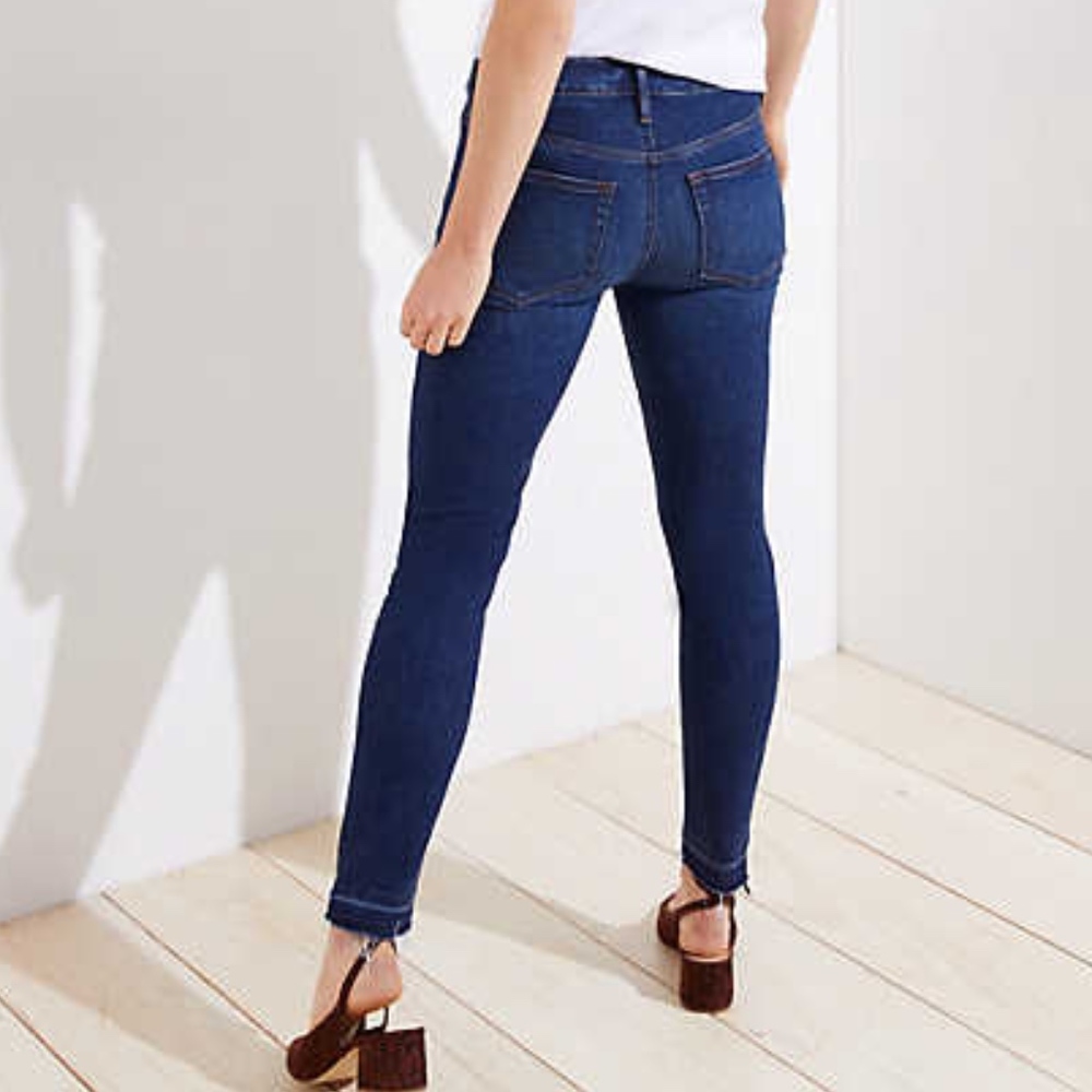 NWT LOFT HIGH RISE SKINNY JEAN 24